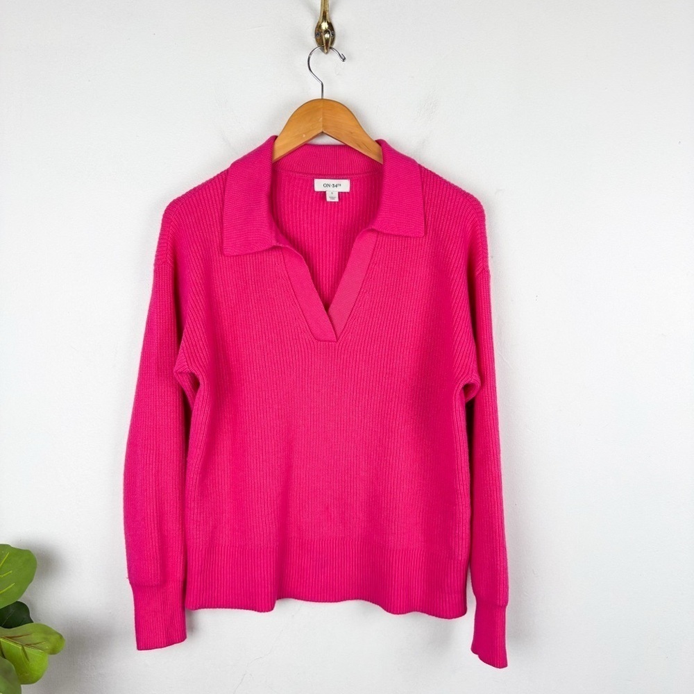 On 34th Hot Pink V-Neck Collard Sweater Sz S